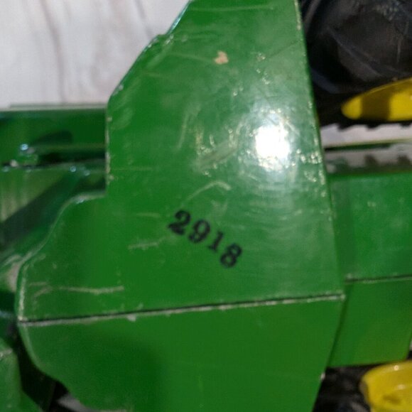 ERTL John Deere Articulated 8650 (?) 4-Wheel Drive Tractor W/Duals 1/16 Vintage - Picture 6 of 16
